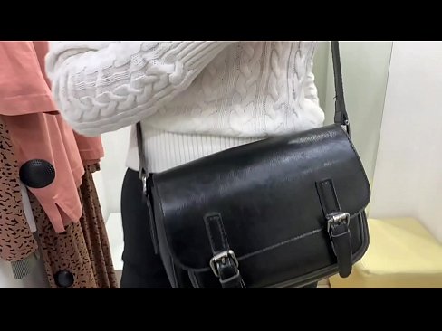 ❤️ Gənc qadın FeralBerry-nin fitinq otağında dildo ilə ictimai masturbasiyası ️❌ Seks videosu bizdə az.flvporn.ru ﹏